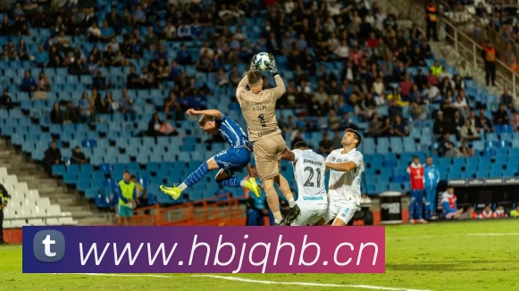 致命失误吞里程悲!库里48+12三分又刷九纪录 37岁巨星再超乔丹